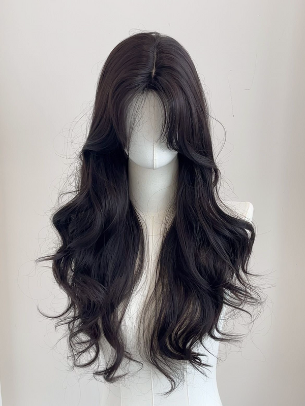 Golden Indulgence layered long wave wig - view 3