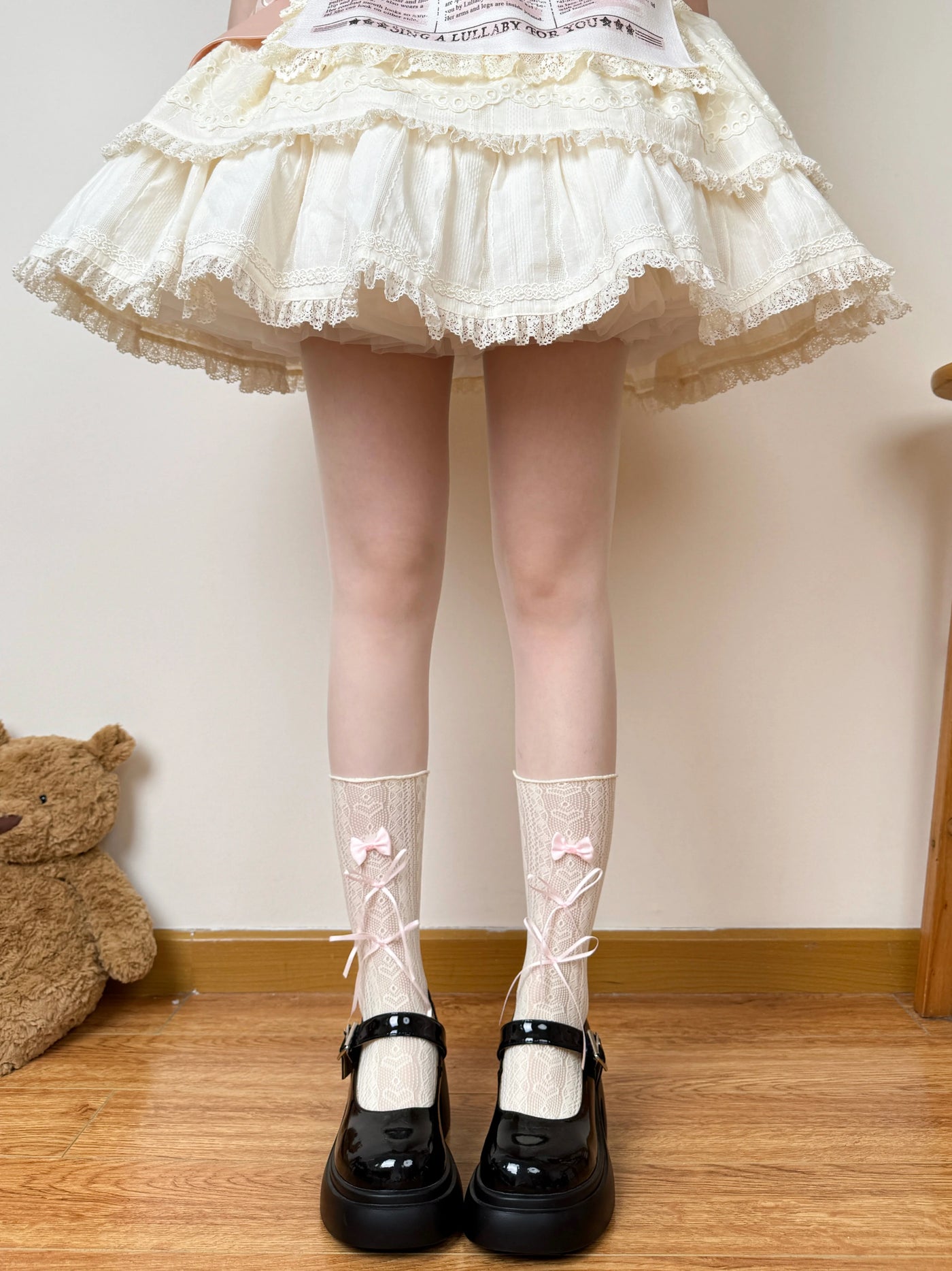 Chubby Bear Tales - Cream Bow Collection - Lace Socks with bow details