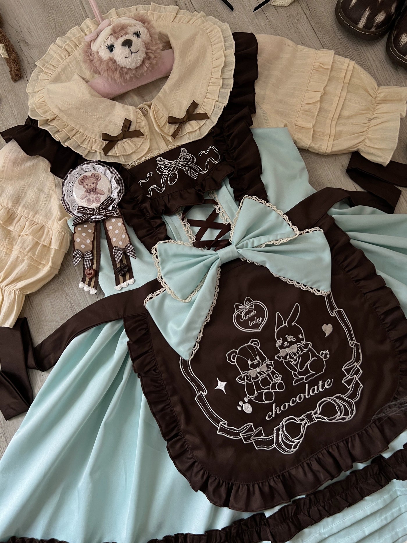 Sweet Layered Cake - Sweet Lolita JSK with Detachable Apron Bear brooch Only S