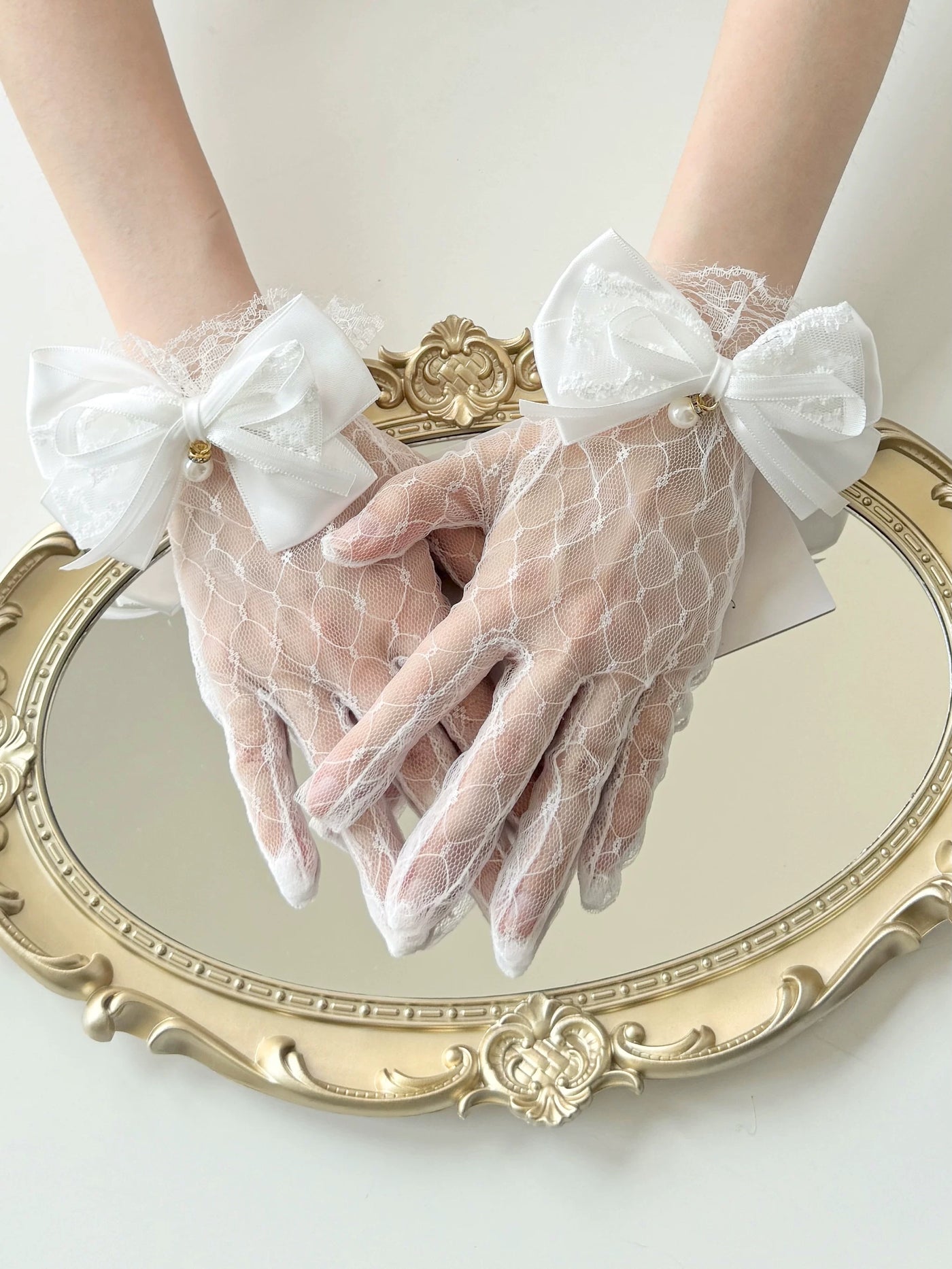 Fantasy Doll - Pearl Bow Lace - White Gloves with Layered Bow Cuffs