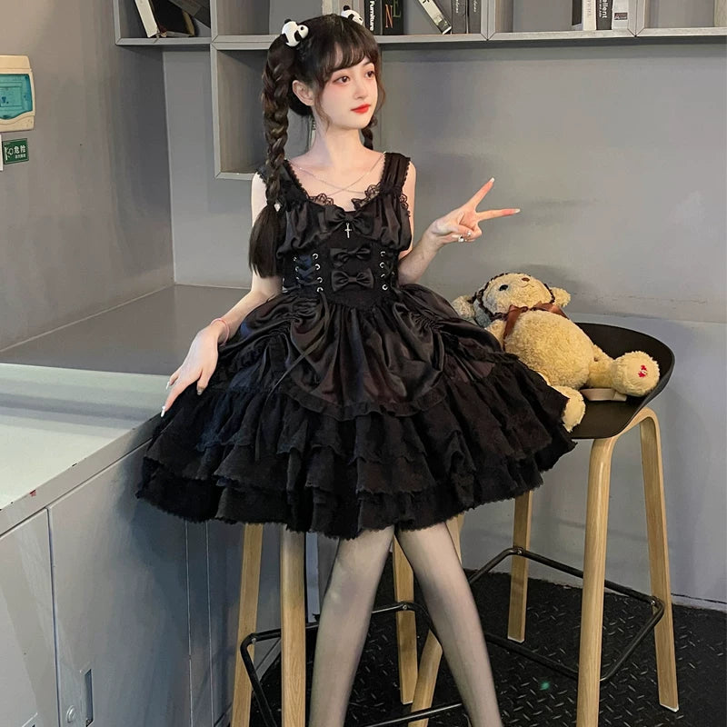 Lady Han Gothic JSK dress featuring a cross medal design, with a dark, elegant Gothic lolita style from Lolita Fetch.