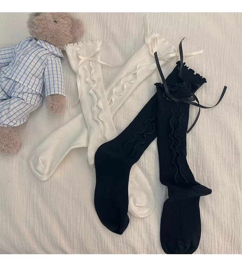 Sock Noble - Harajuku Bow - Mid-Calf Socks with Ruffled Cuffs