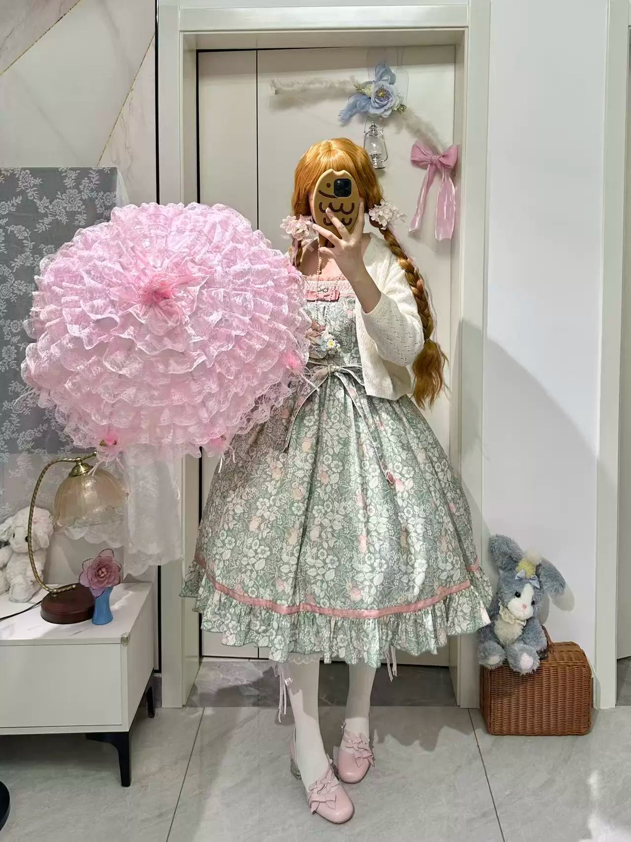 Fantasy Doll - Layered Flower Lace - Umbrella with Multi-Layer Lace and Bow Detail