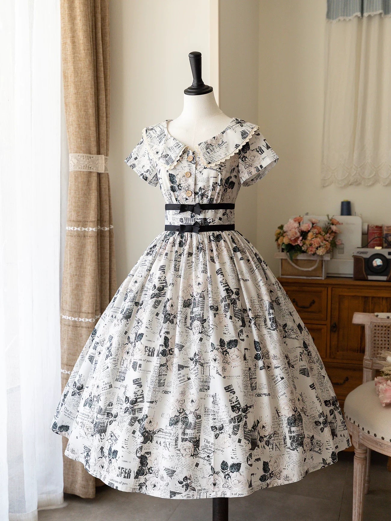 Forest Wardrobe - Forest Holiday - Vintage Classic Lolita Newspaper Printed OP Dress