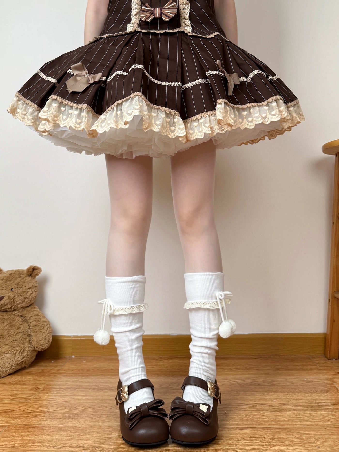 Chubby Bear Tales - Caramel Cocoa - Cuffed Calf Socks with Bow-Tied Pom-Poms