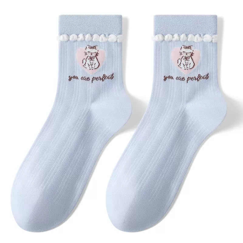 Milky Star Qiaoqiao - Rabbit Cabin - Ruffled Short Socks with a Rabbit Print