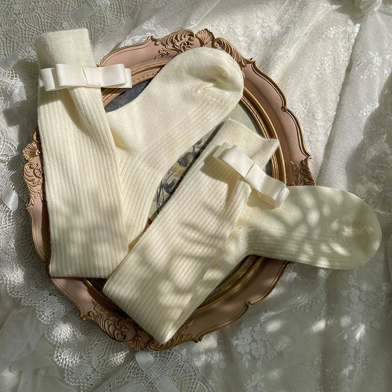 Oatmeal extended over-knee ribbed lolita sock with satin bow