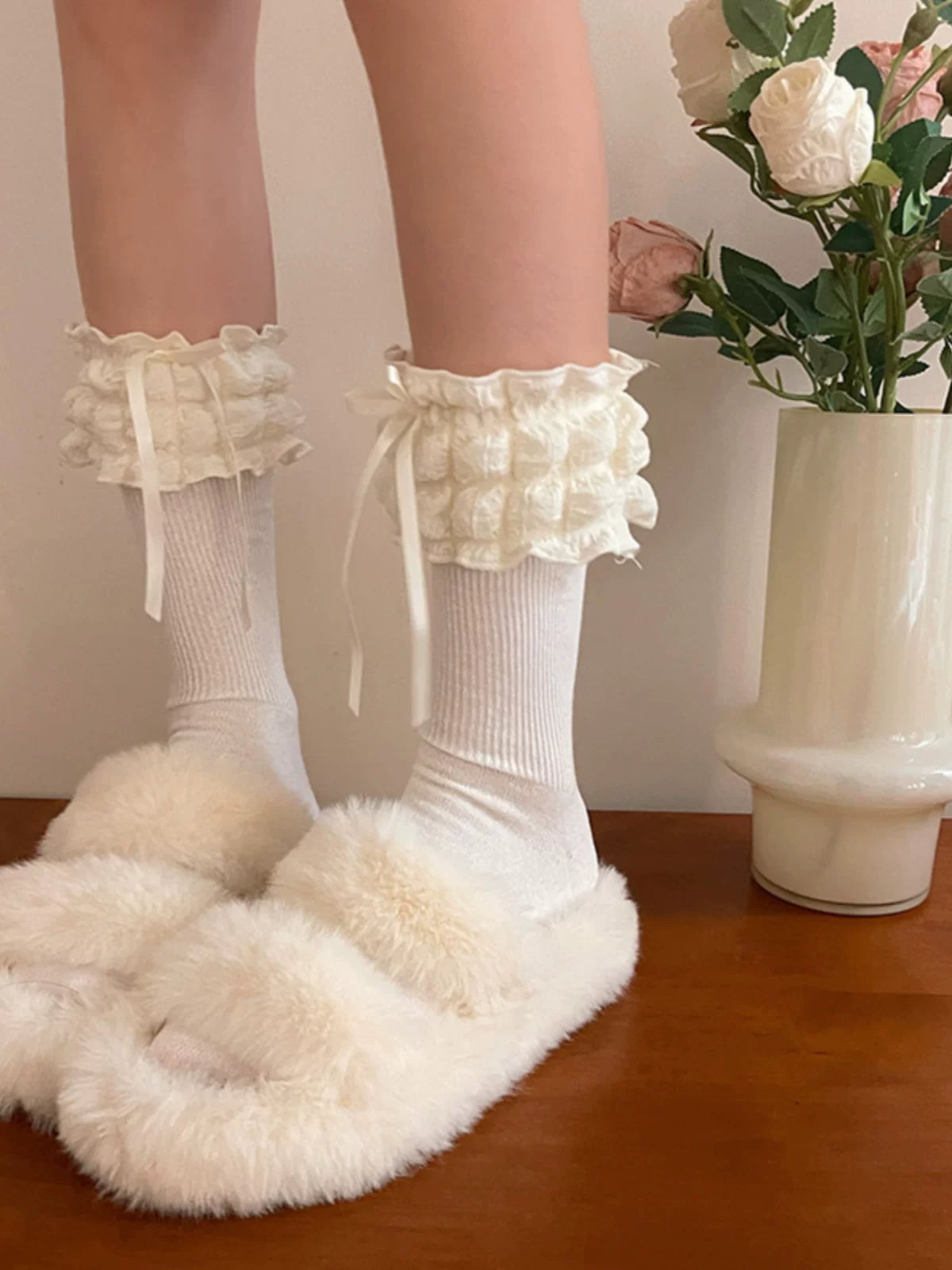 Sock Noble - Puff Cream - Slouch Socks with Ruffled Ribbon Cuffs