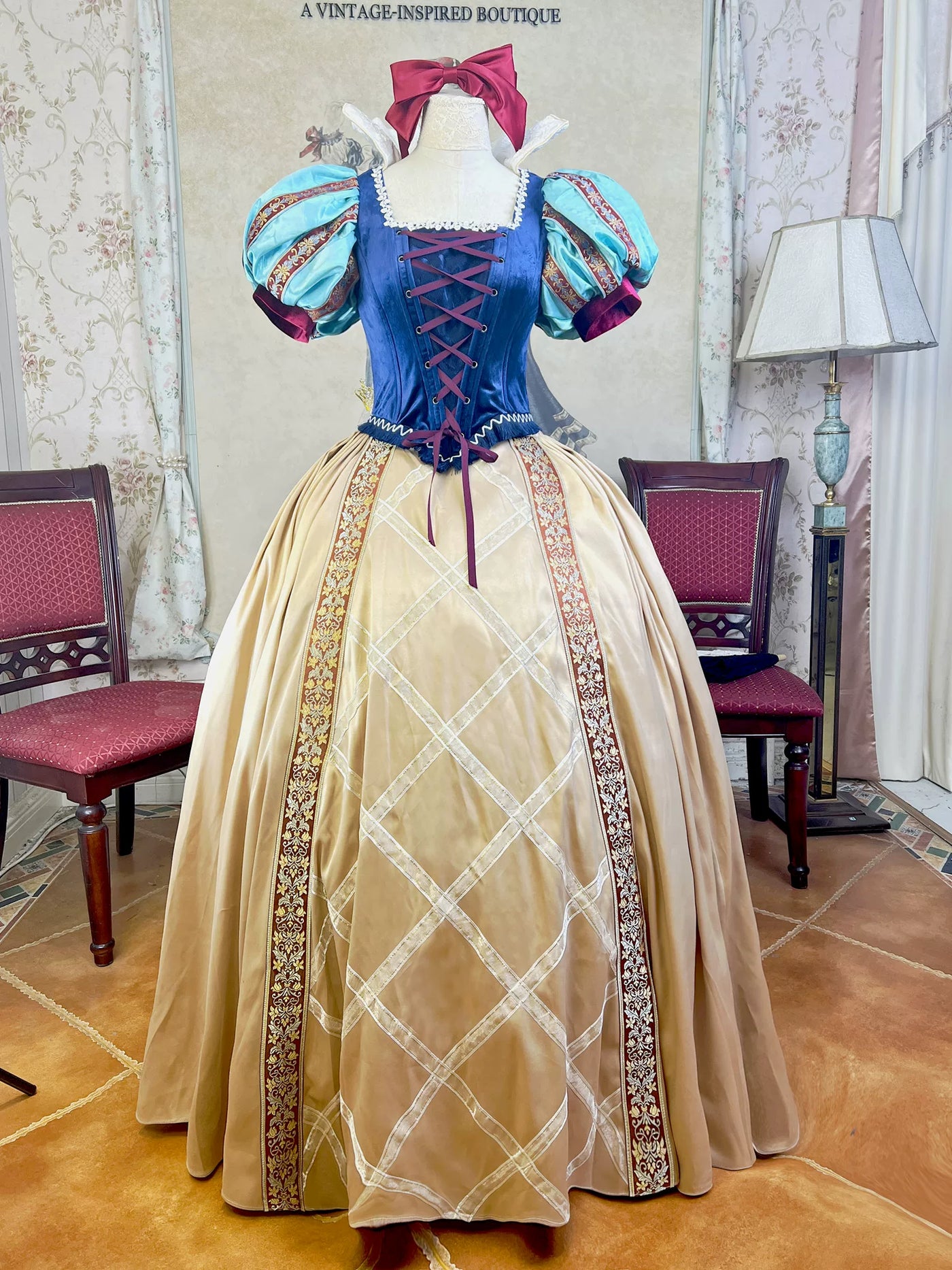 LACE GARDEN - Snow White Arrival - Royal Blue Dress Set with Puff Sleeves