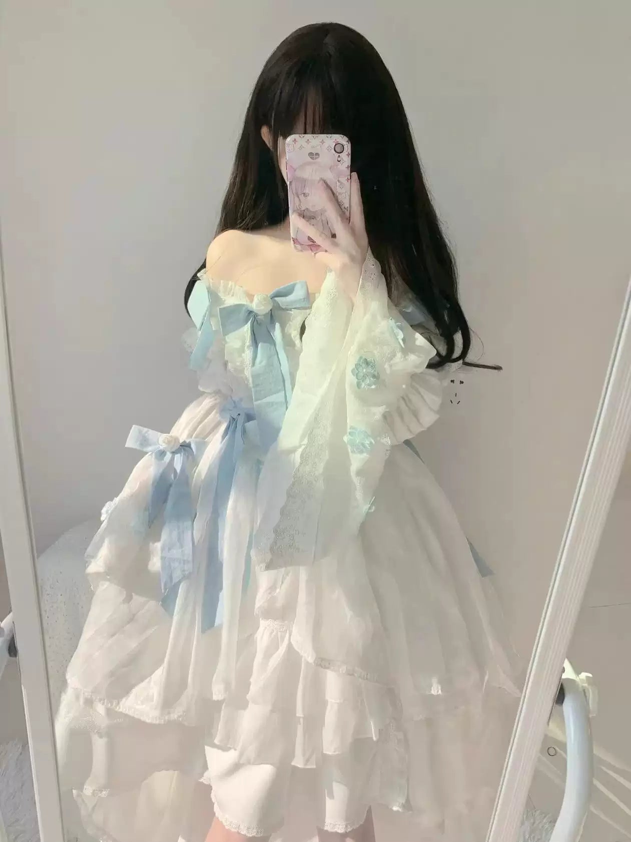 Creamy - Powder Blue Bow Princess - White Jacquard One-Piece Dress with Lace Ruffles