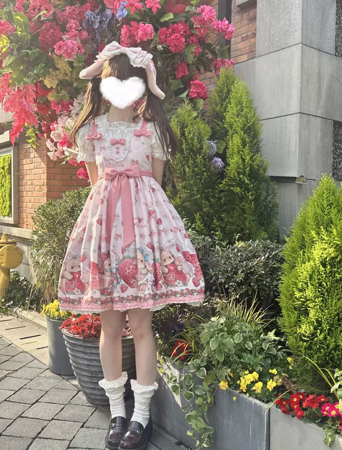 Sweetheart Dream Machine - Falling Rabbit Berry Gift Box - Pink JSK Dress with Rabbit-and-Strawberry Print