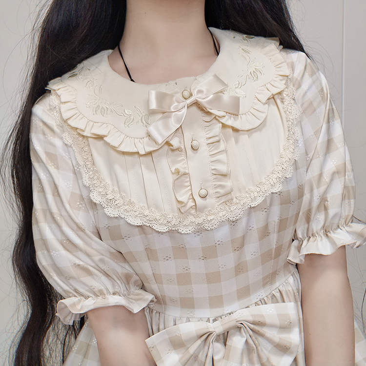 Strawberry Witch Fruit Lily Gingham Lolita OP Dress - Gingham OP collar detail
