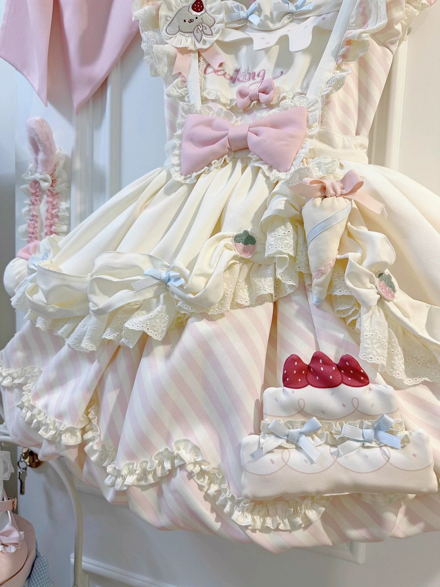Salted Cream - Puppy Pastry Chef - Lolita Dress with Puppy Appliqué