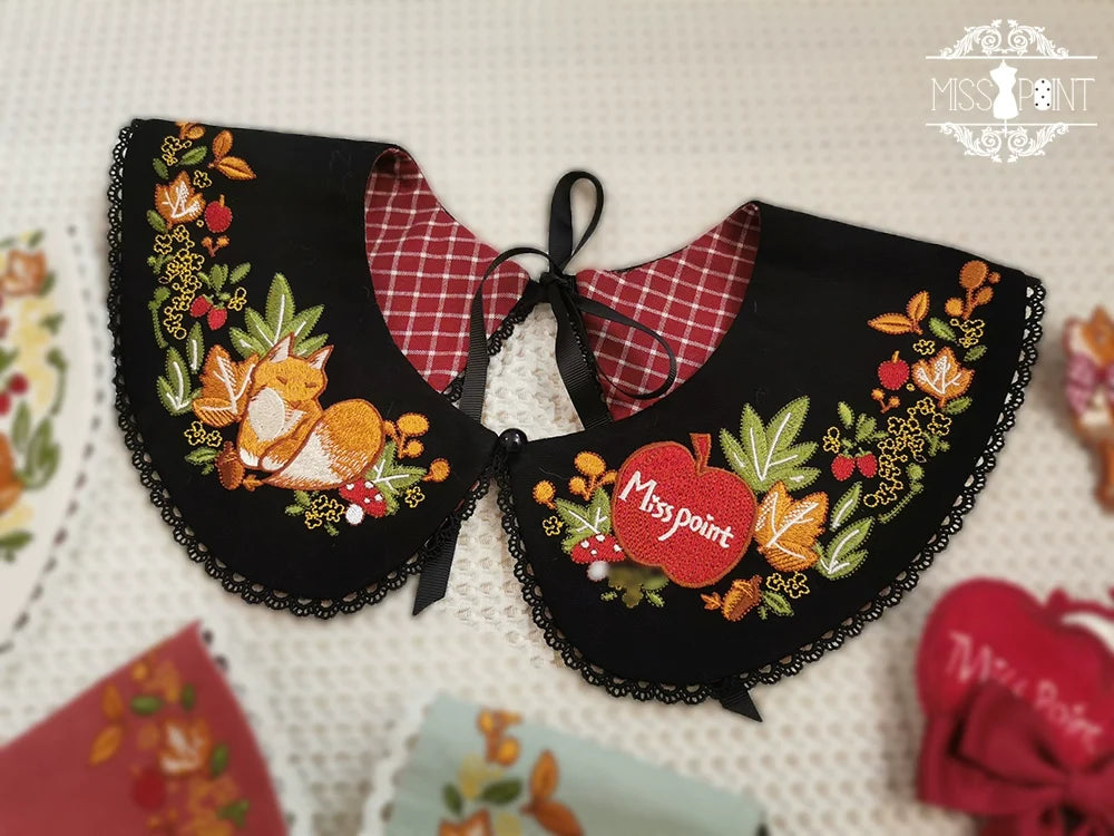 Chubby Fox in the Forest - Kawaii Lolita Accessories Knitted Fox Scarf Embroidered Faux Collar One Size Faux collar - black