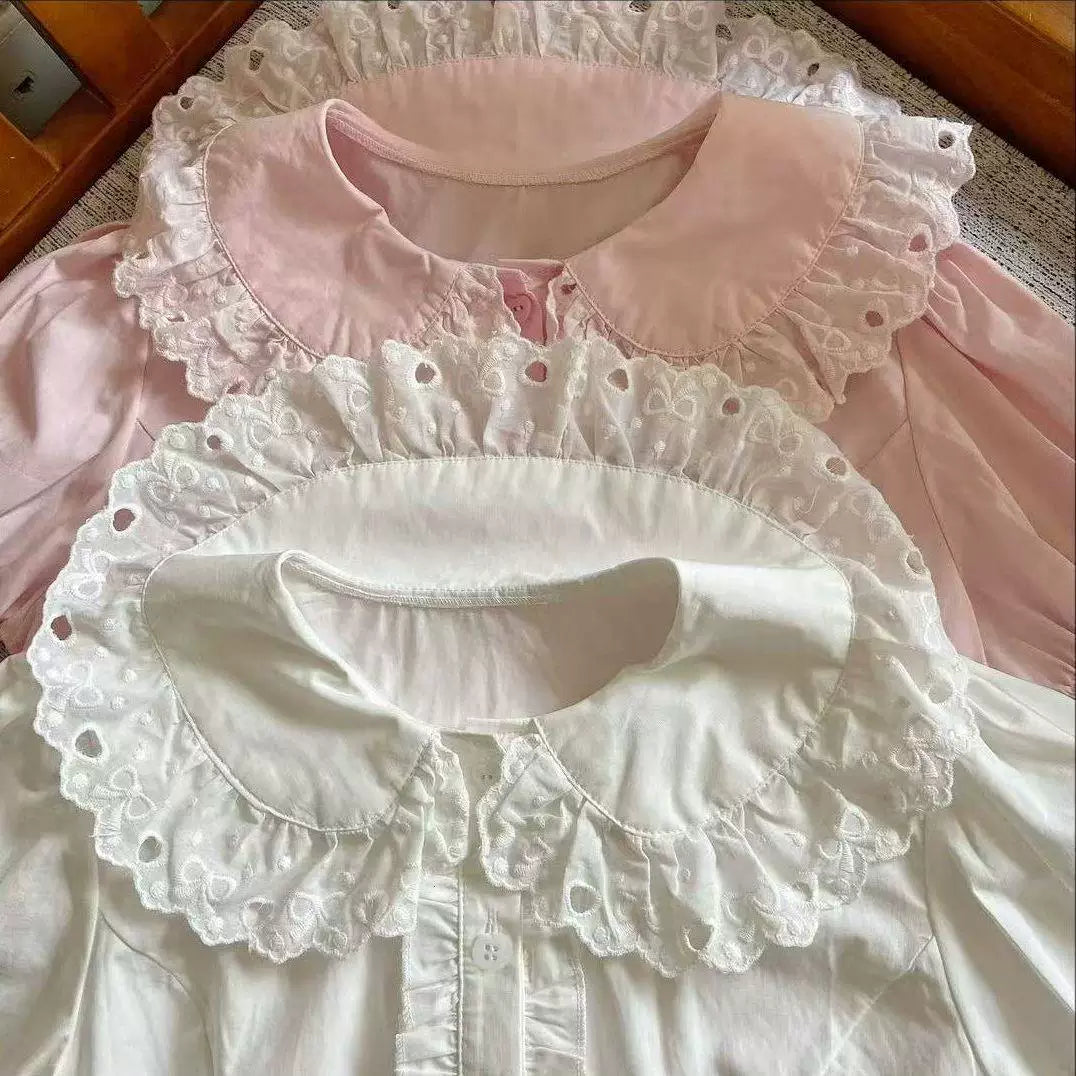 Sweetheart Dream Machine - Doll Collar - Short-Sleeved Blouse with Rounded Collar and Eyelet Lace