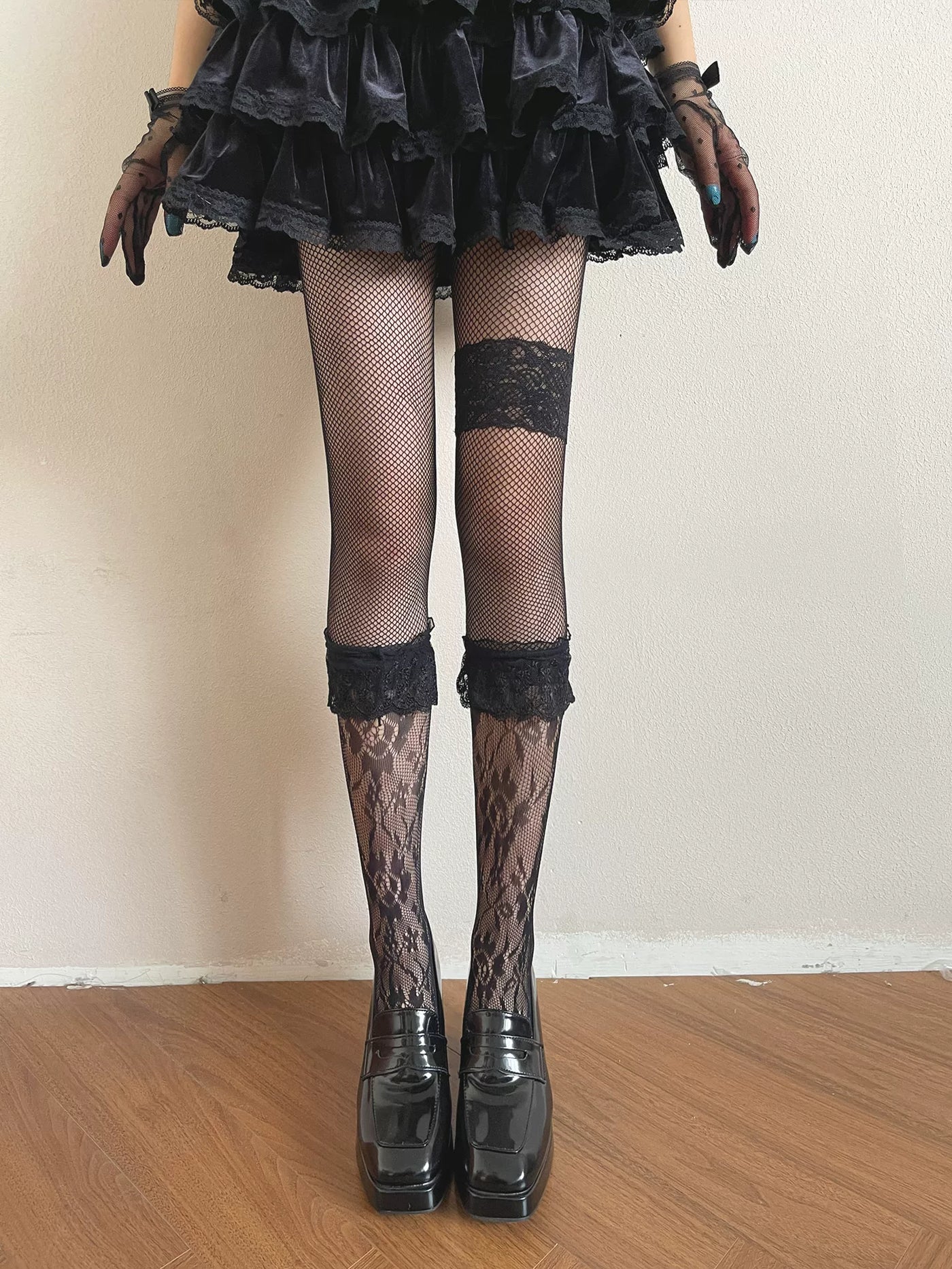 Sock Noble - Dark Gothic Lace - Panelled Pantyhose with Floral-Lace Bands