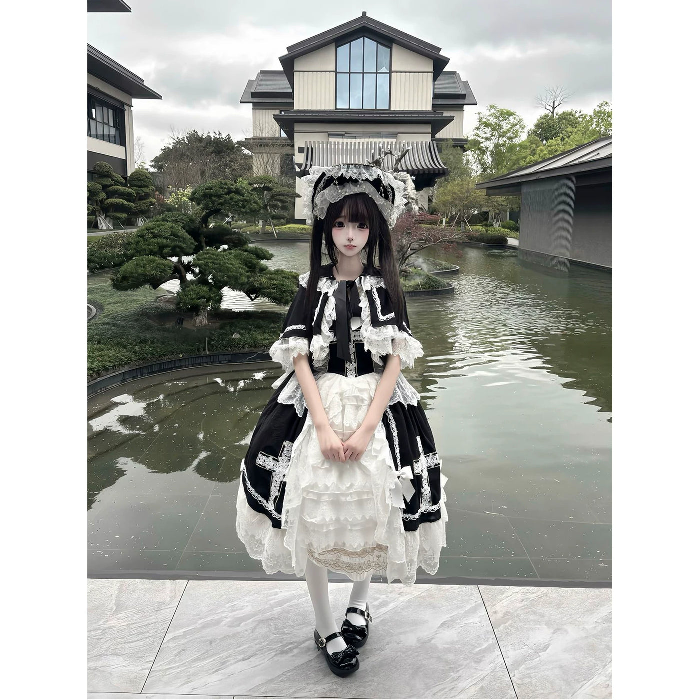 Creamy - Angelic Monochrome - Black-and-White JSK Dress with Cape