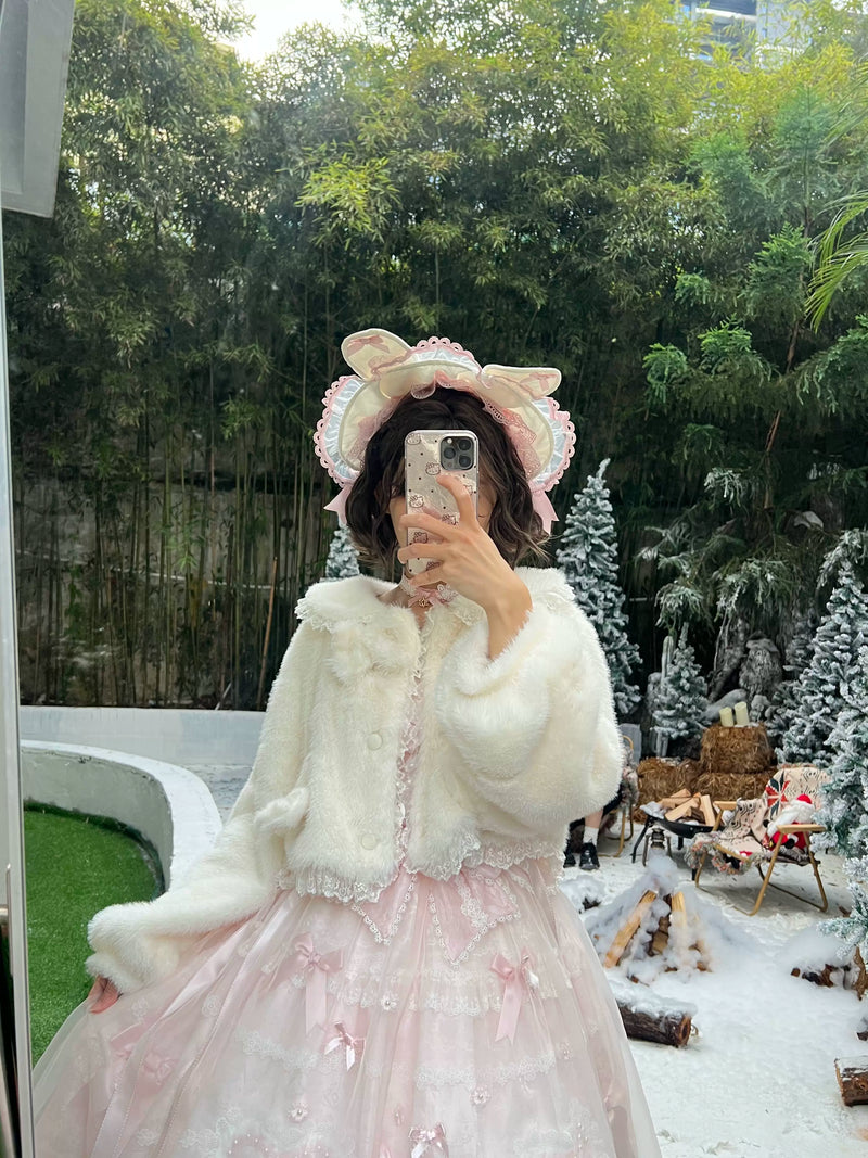 Milky white Senyao fluffy bunny jacket worn as a Lolita coordinate