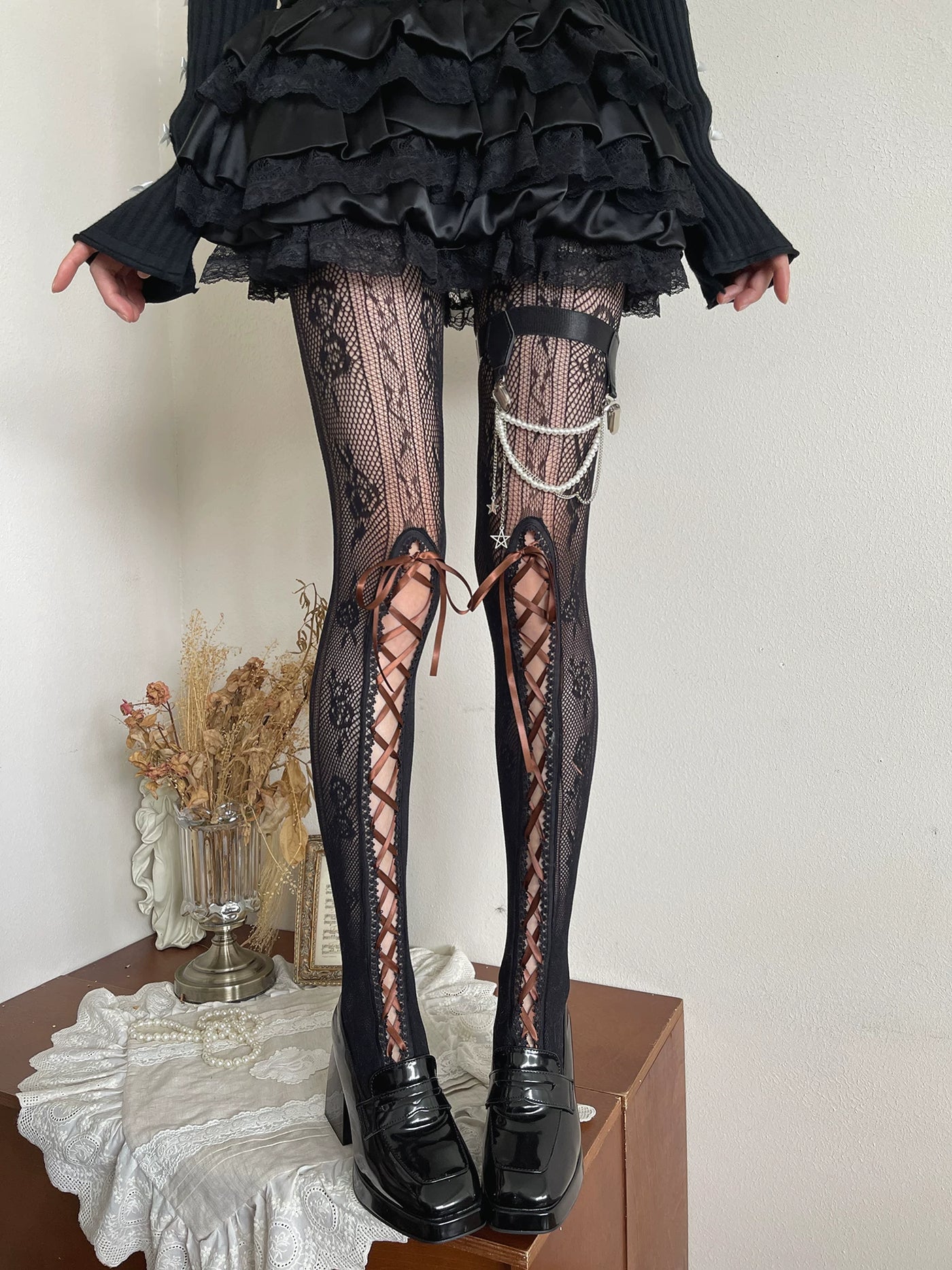 Sock Noble - Lace Strap Ballet - Lace Side-Lacing Tights with Coloured Band Options