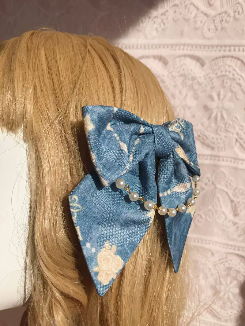 Yilia - Peacock Cross - Lace Headdress and Bow Clip