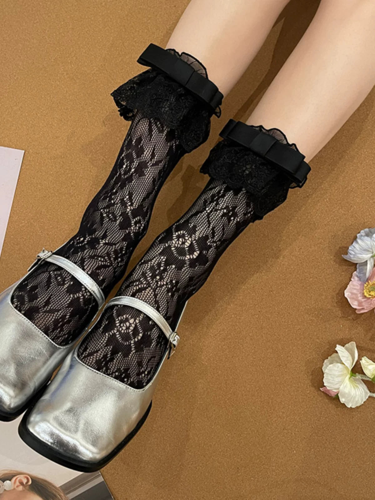 Sock Noble - Lace Ribbon - Bow-Trimmed Scrunch Socks with Lace Cuffs