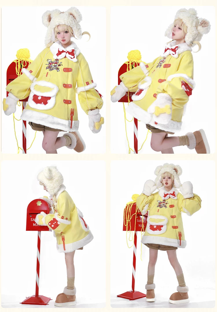 Baozi Pig - Mushroom House - Yellow padded jacket with mushroom-house embroidery
