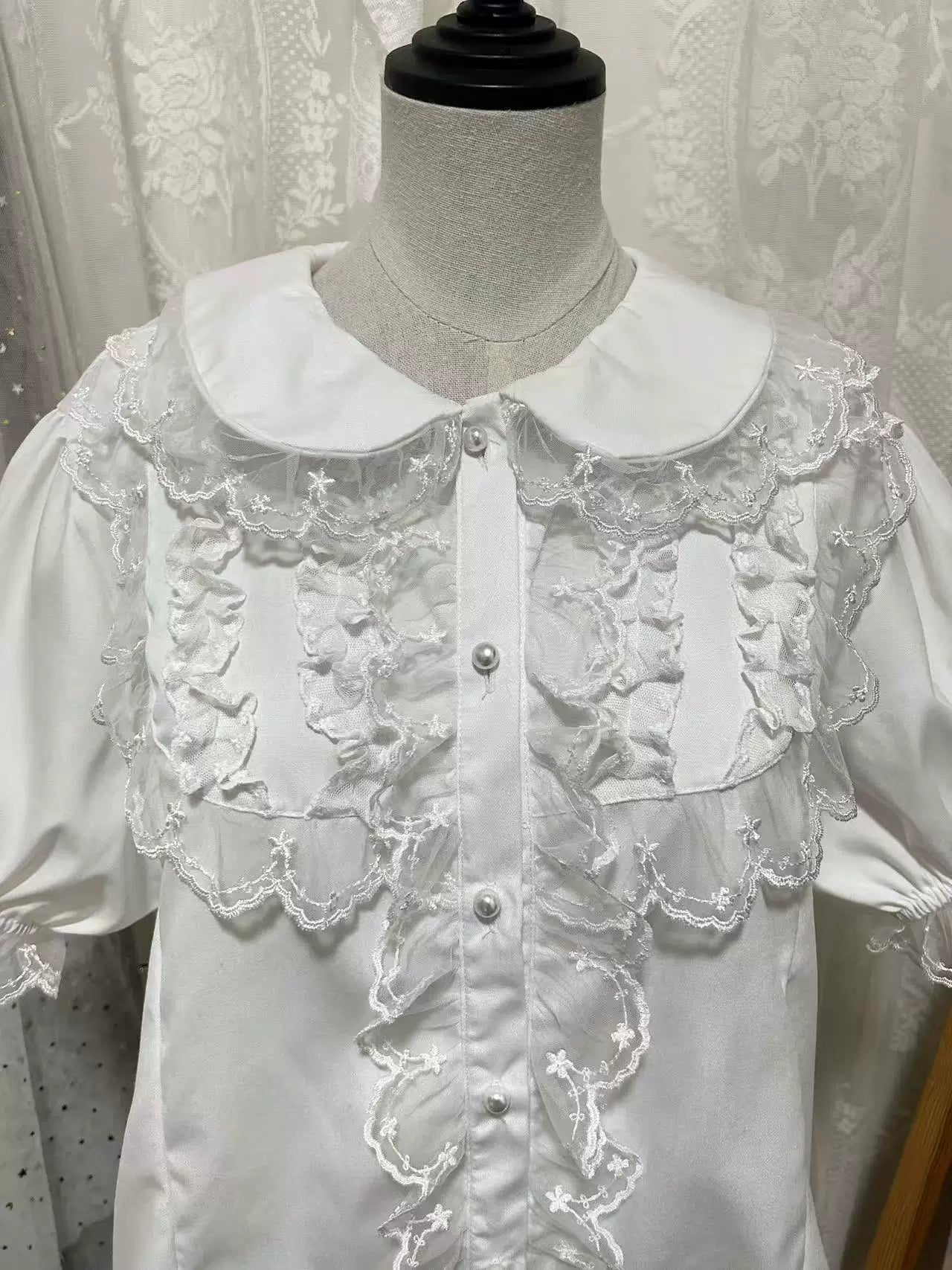 Hello Princess Lolita - Lace Collar - Plus-Size Lolita Shirt with Lace Ruffles – detail view 5