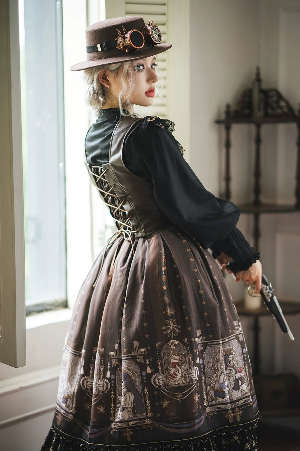 Miss Point - Demon Hunting Notes - Fishbone Gothic Lolita Skirt