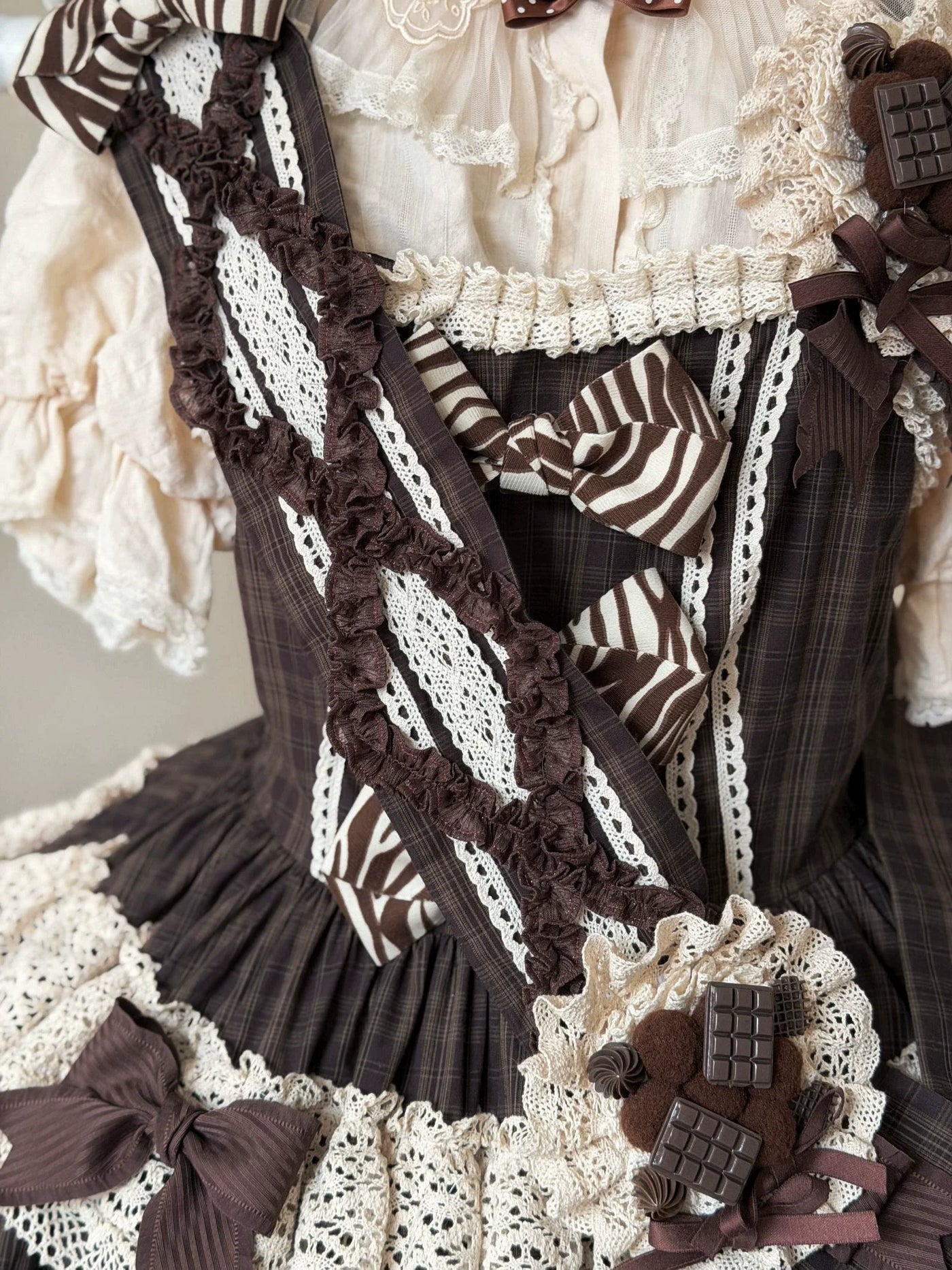 Eye Of White Crow - Chocolate Plaid - Kawaii Lolita JSK dress with layered ruffles - product detail 2