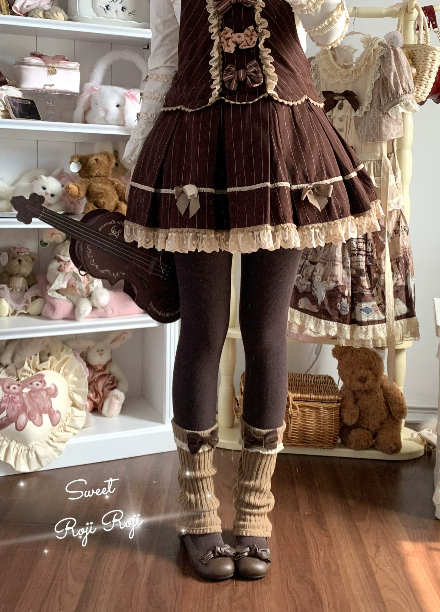 Roji Roji - Flared-Hem Lolita Leg Warmers - Velvet Bows Socks