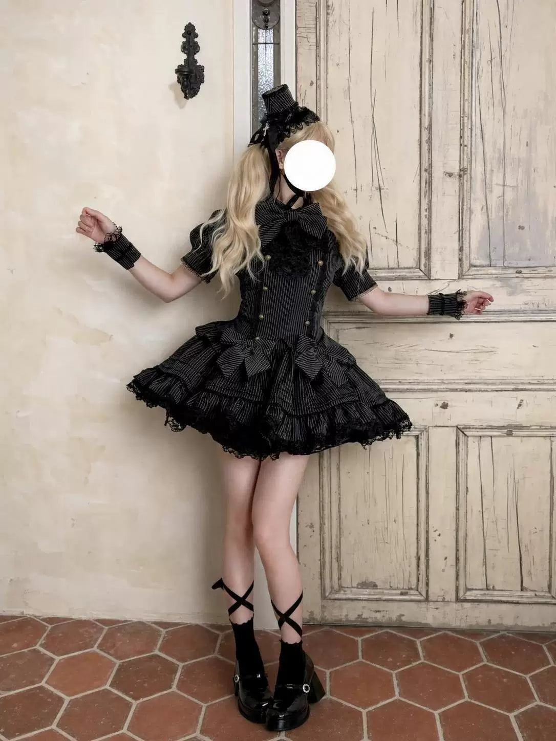 Sweetheart Dream Machine - Phantom Doll Stripe - Gothic Lolita Set with Short-Sleeve Pinstripe Top