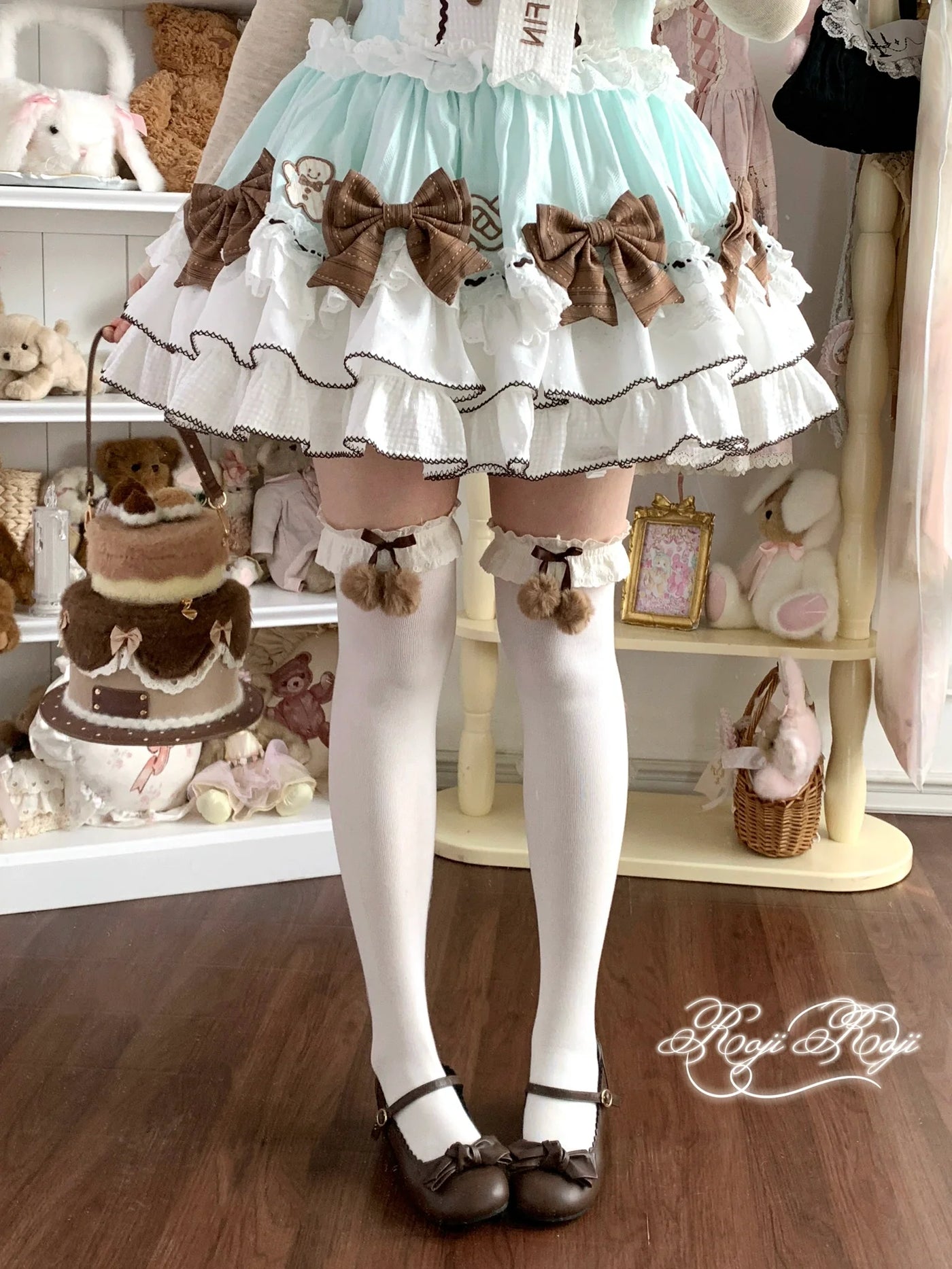 Roji Roji - Lolita Calf & Over-Knee Socks, Pom-Pom Accents Brown Over Knee Socks