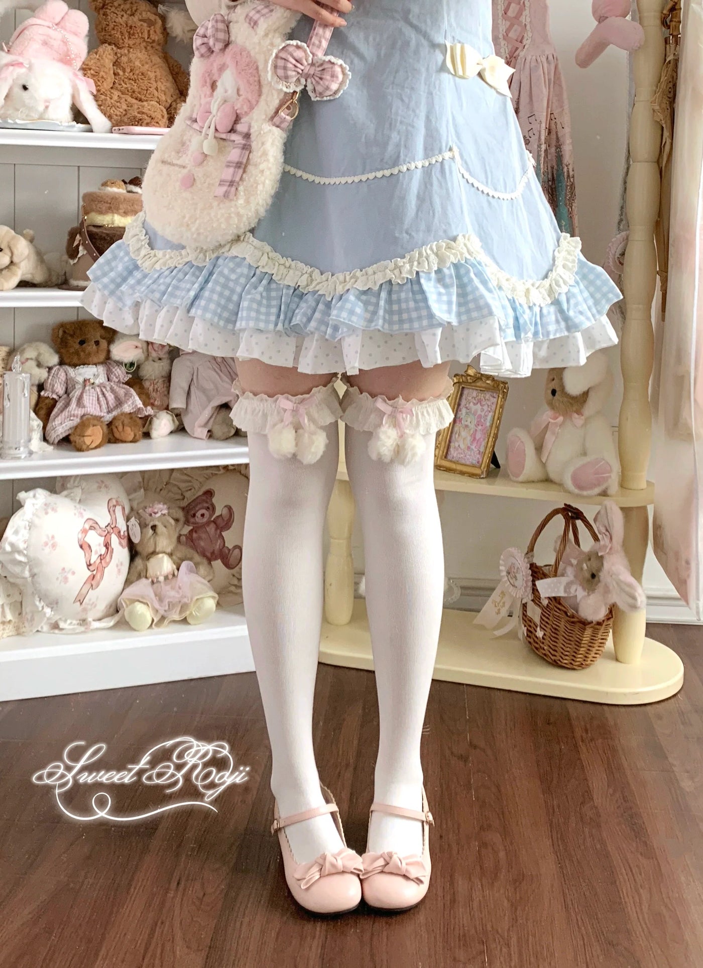 Roji Roji - Lolita Calf & Over-Knee Socks - Pom-Pom Accents Socks