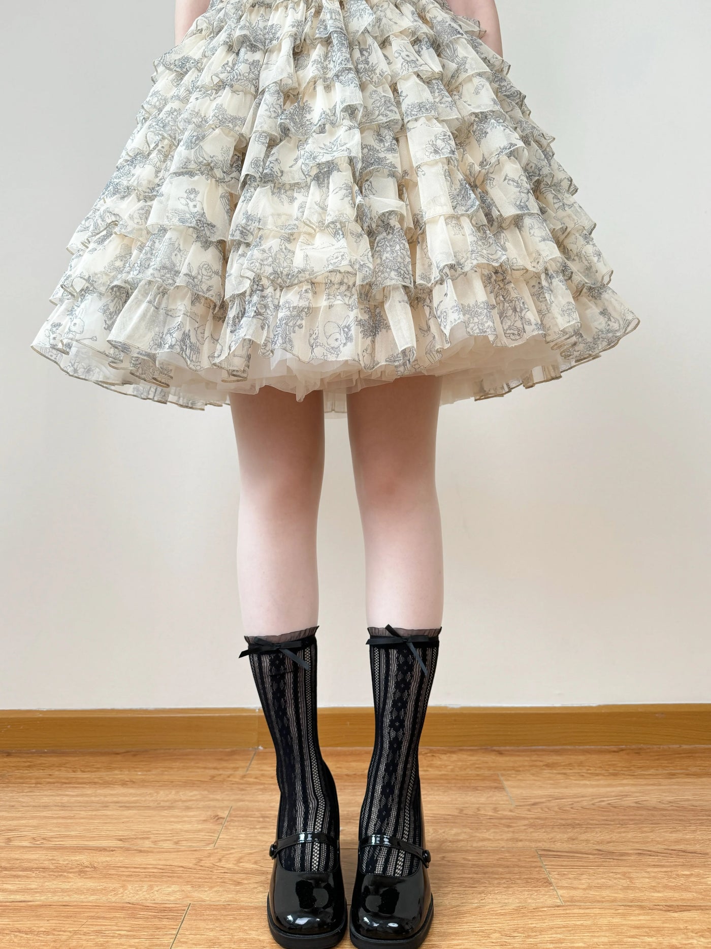 Chubby Bear Tales - Alice - Openwork Lace Mid-Calf Socks with Bow Cuffs
