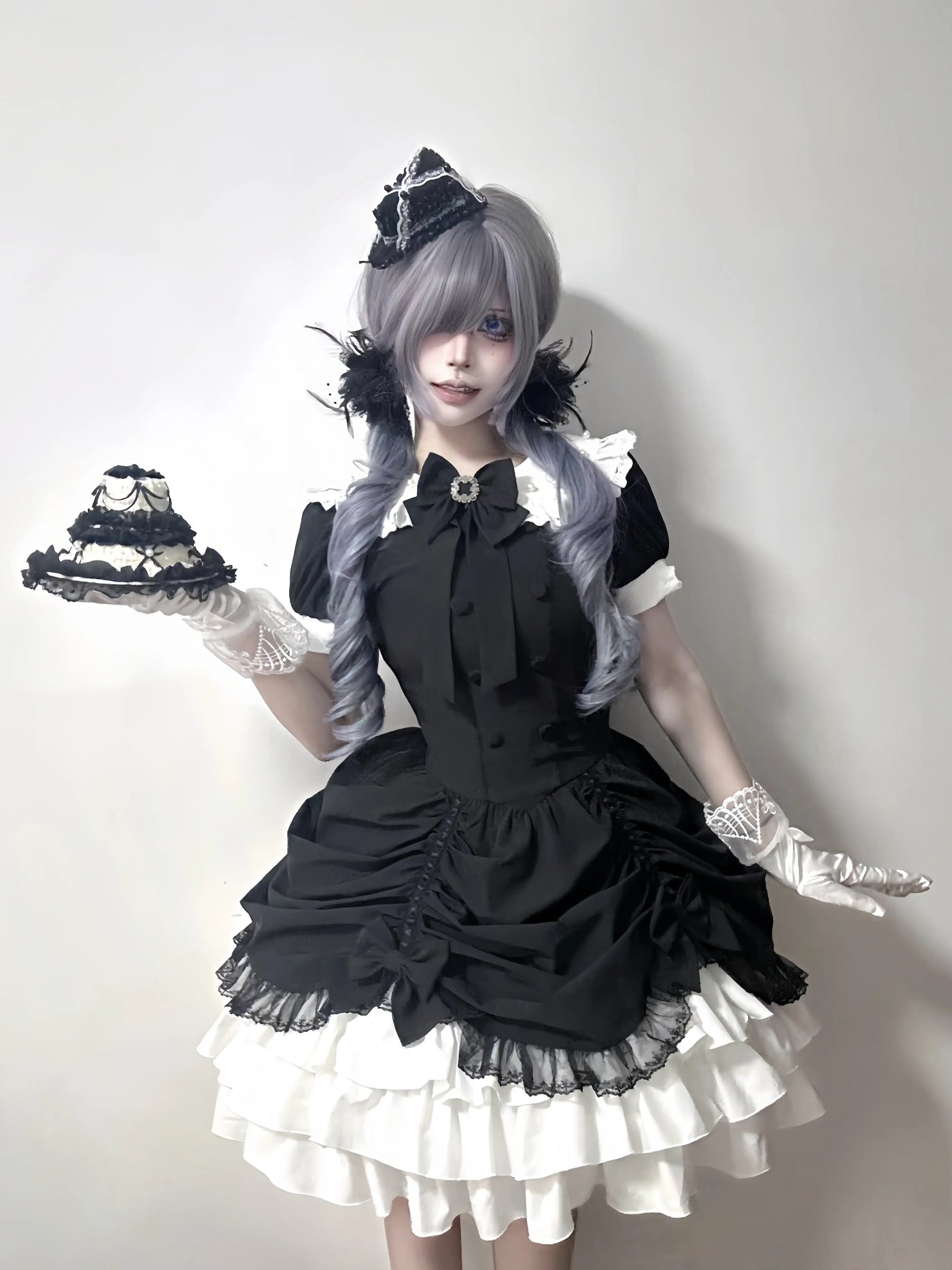 Creamy - Midnight Heirloom - Black-and-White Gothic Lolita Dress with White Ruffle Trim