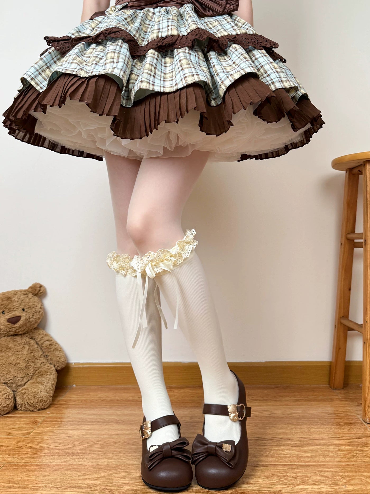 Chubby Bear Tales - Caramel Cocoa - Lightweight Velvet Calf Socks with Lace Bows