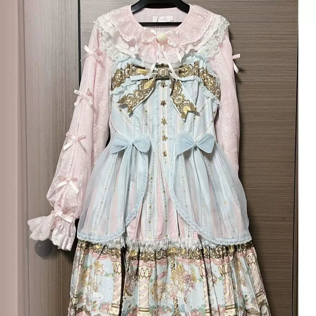 Sweetheart Dream Machine - Swan Antique - Lace blouse with a rounded collar and layered bows