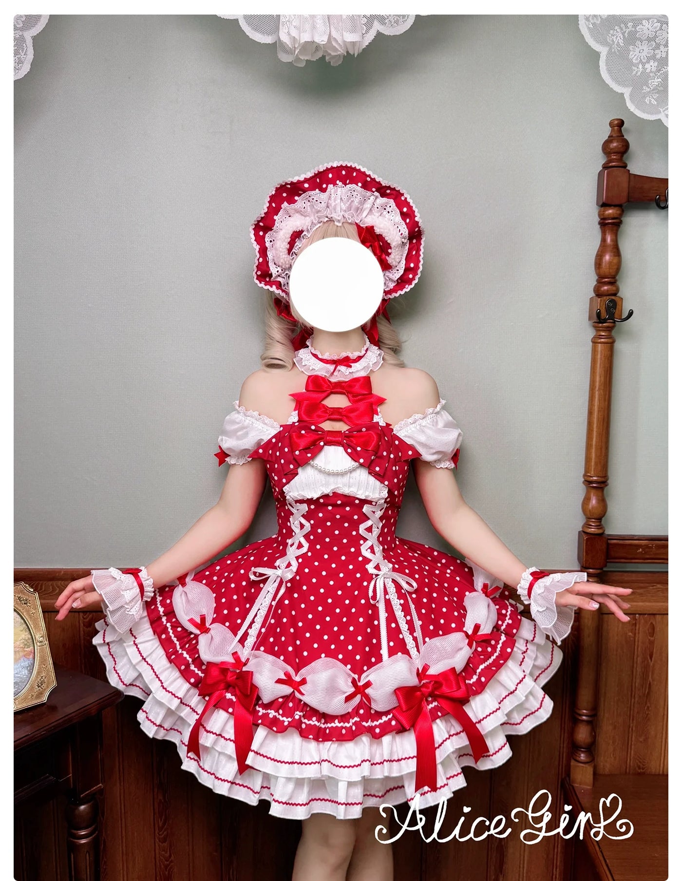 Alice Girl - Old School Polka Dots - Sweet Lolita BNT & Detachable Sleeves