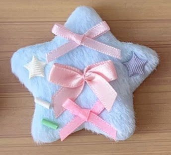 Golden Pikaka - Pastel Star Hair Accessories - Fluffy Star Hair Clip