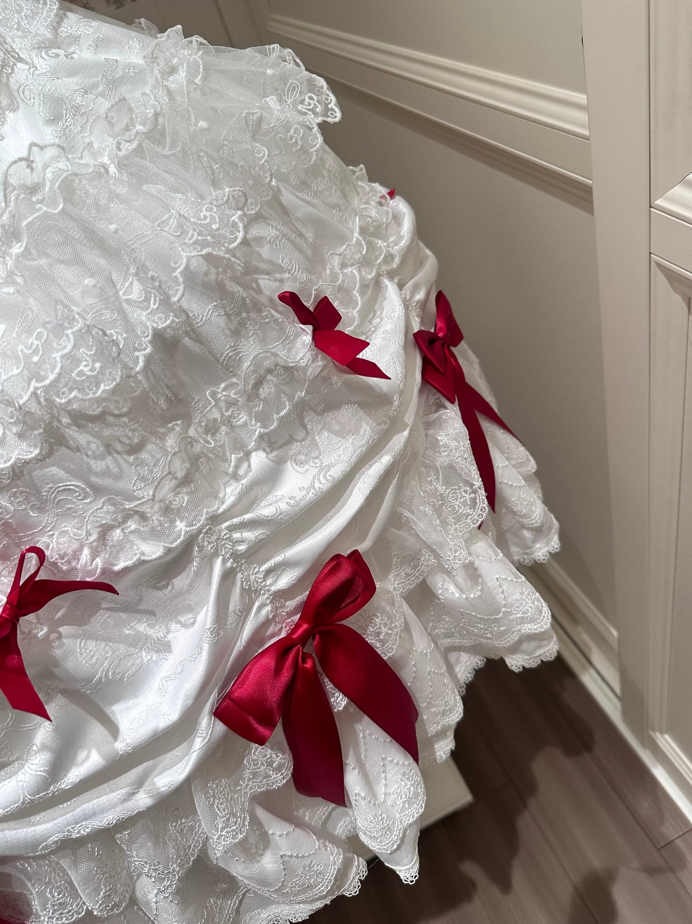 Sugar Girl - Satin Gift Box - Sweet Lolita JSK Dress, Bows and Layered Lace