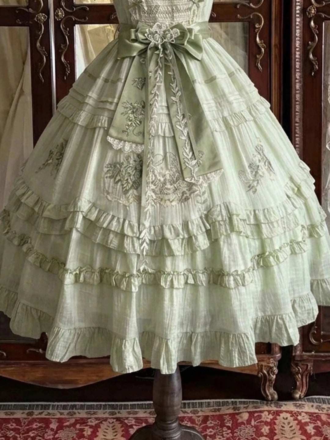 Creamy - Green Grape Garden - Embroidered OP Dress with Full Skirt