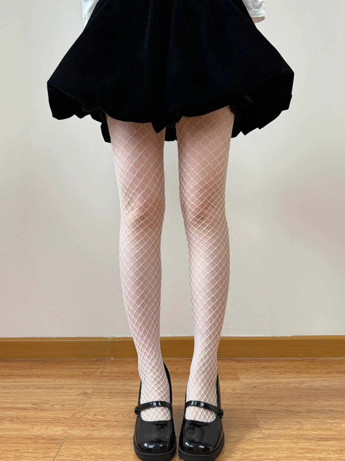 Chubby Bear Tales - Ballet White Collection - One-Size Stockings with Bow and Pattern Variants