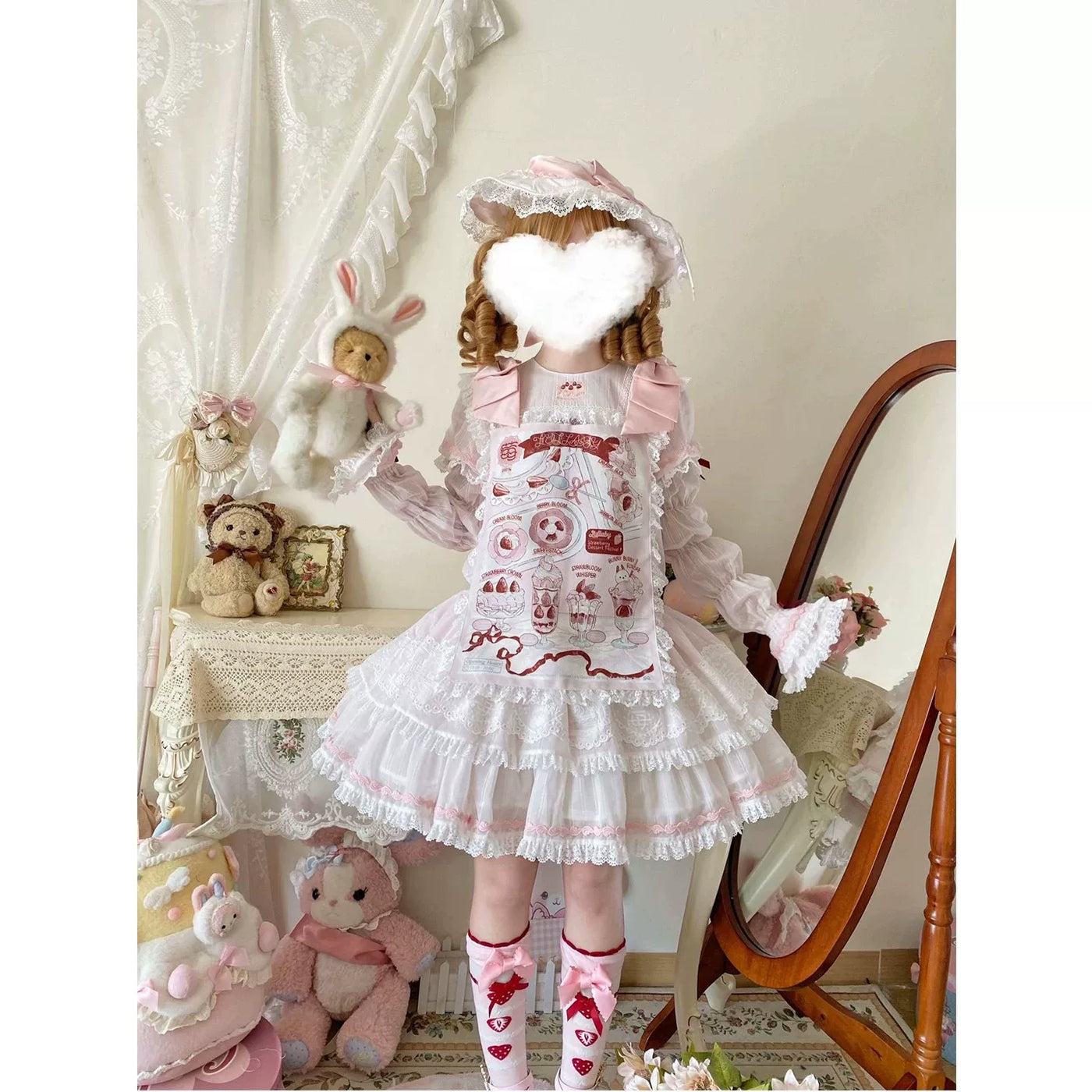 Creamy - Strawberry Wall Antique - Pink Low-Waist OP Set with Strawberry Print