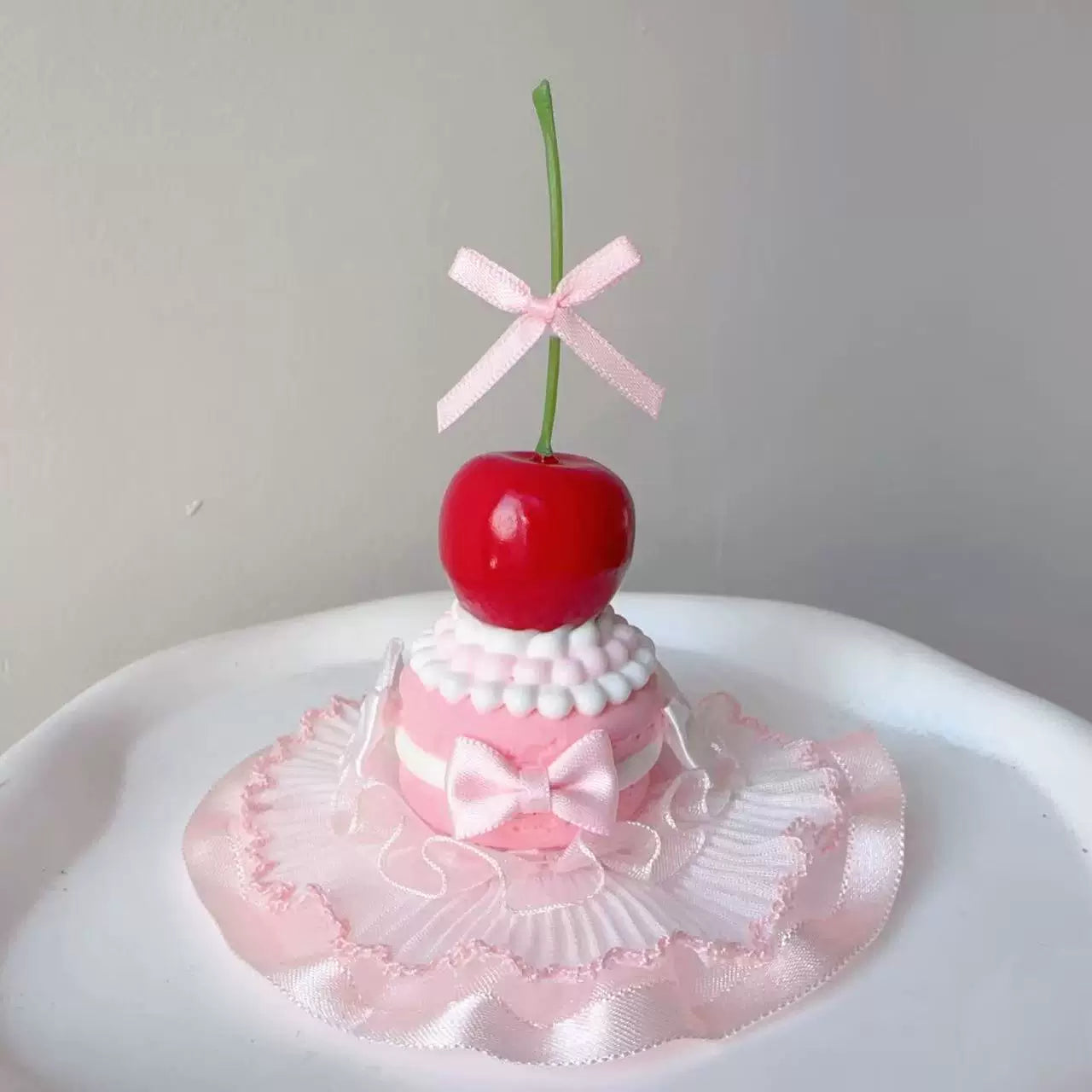 Golden Pikaka - Cherry and Strawberry Cake Collection - Frosted Small Top Hat with Fruit Toppings