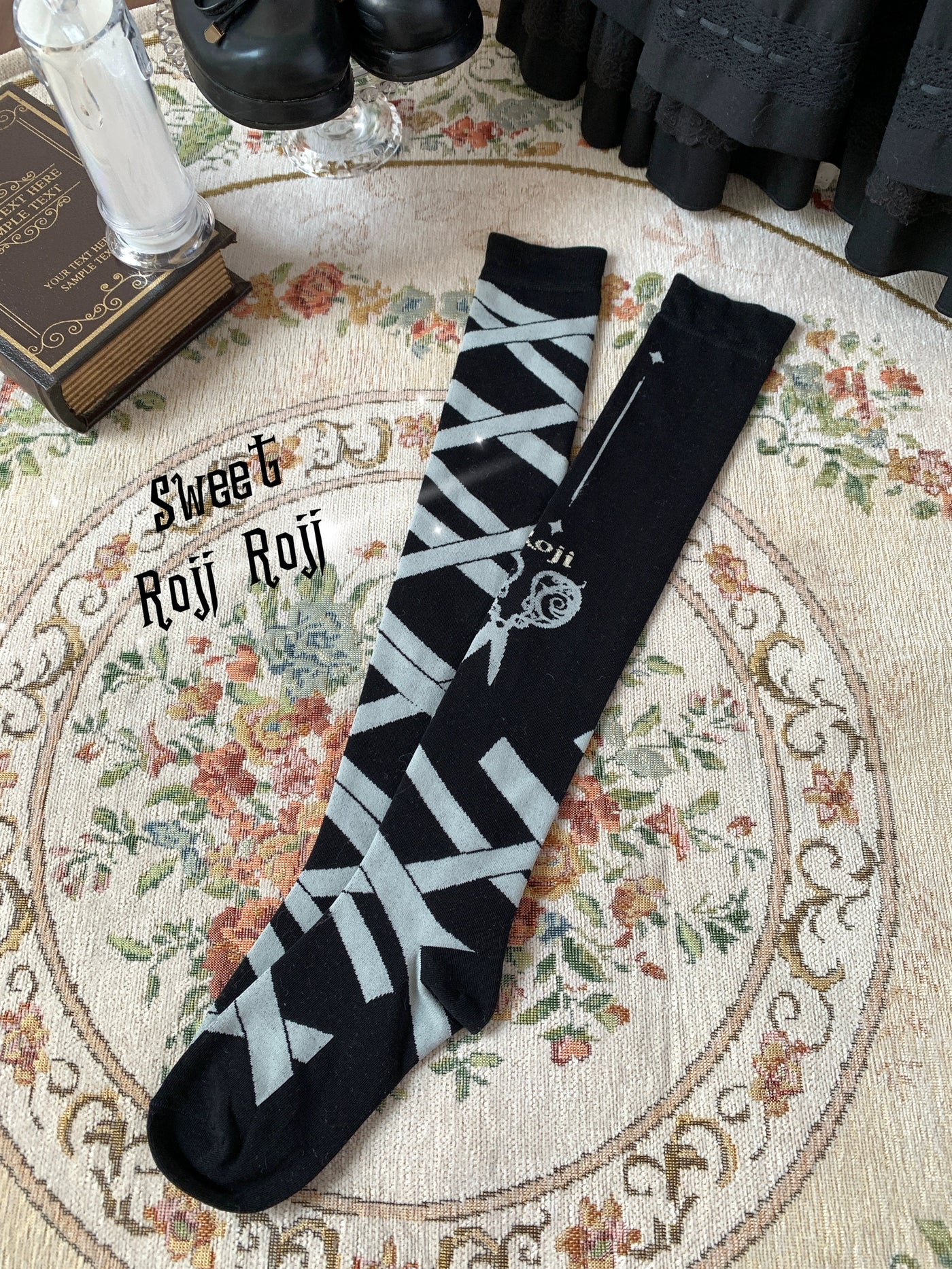 Roji Roji - Gothic Lolita Over-Knee Socks - Scissors Print Socks