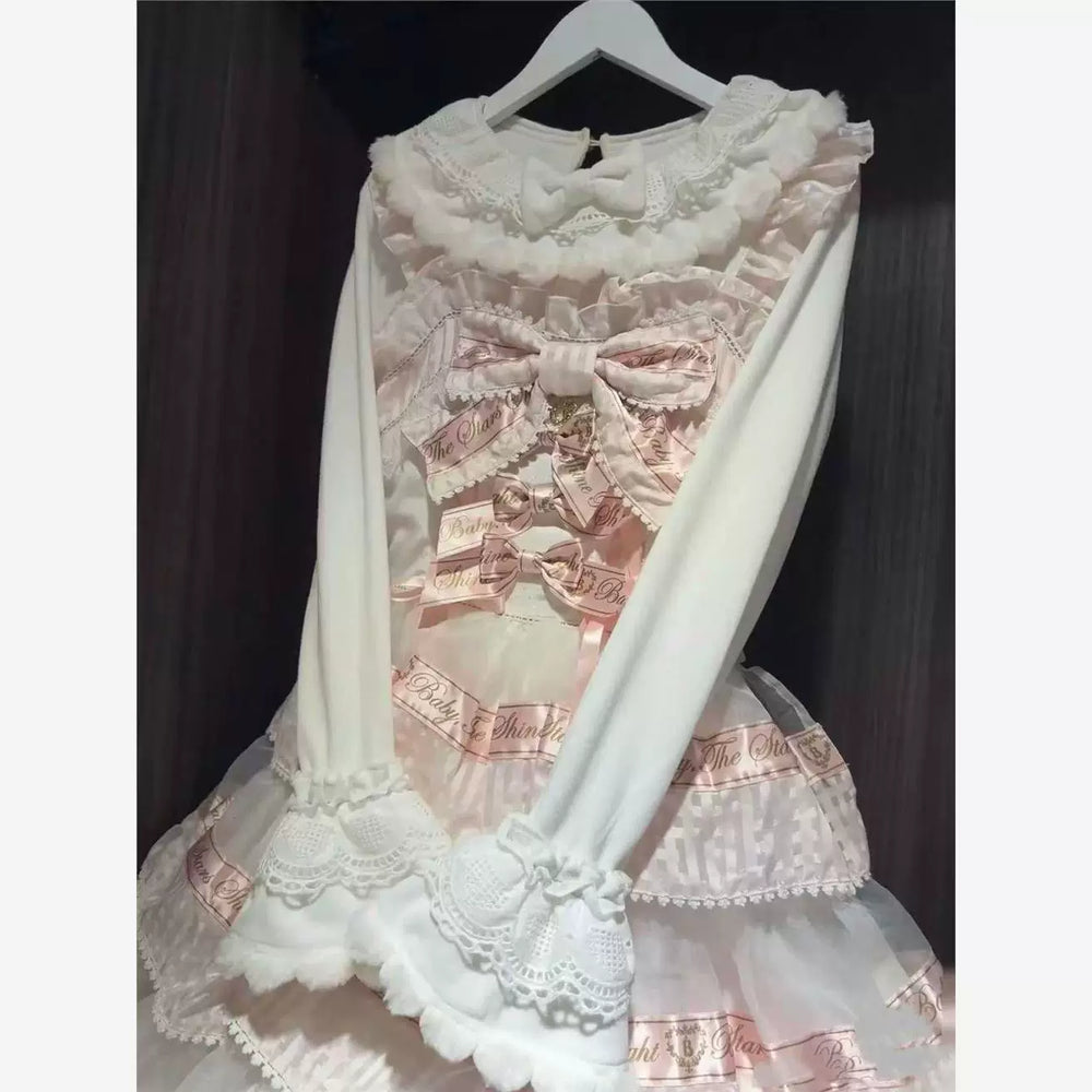 Sweetheart Dream Machine Snowball fleece-lined inner top with doll collar on a mannequin