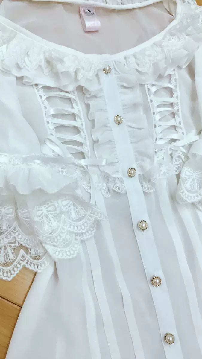 Yilia - Ribbon Lace Bib - Fitted Short Sleeve Chiffon Blouse