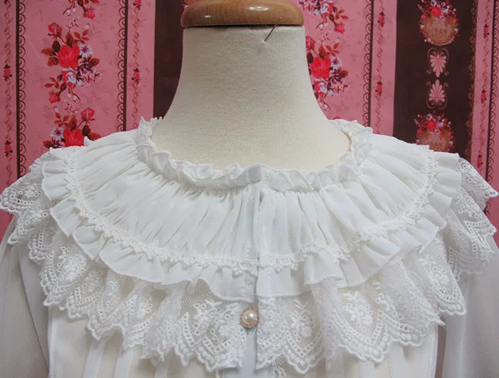 Yilia - Retro Princess - Tiered Lace Hime Sleeve Blouse