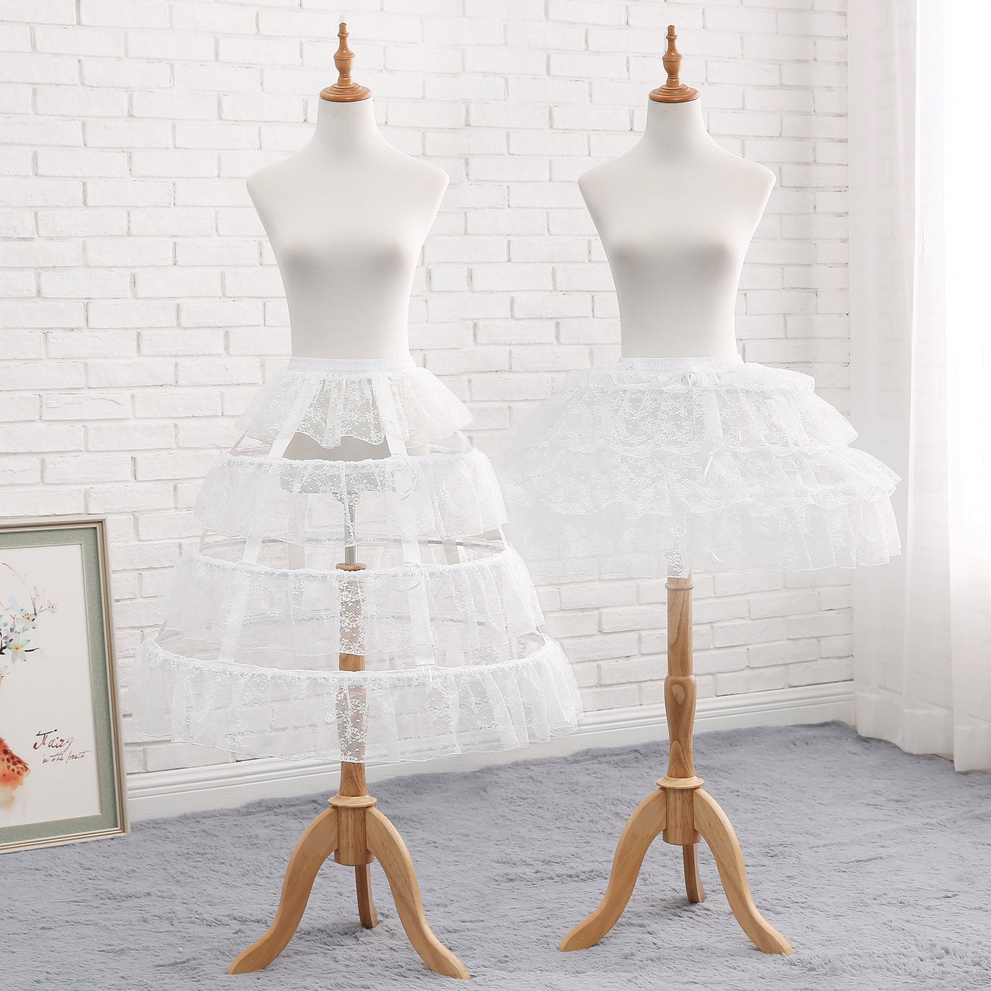 Manyiluo - Adjustable Hollowed-Out Cool - Adjustable Lace-Tulle Lolita Petticoat with Fishbone Hoops - product detail 2