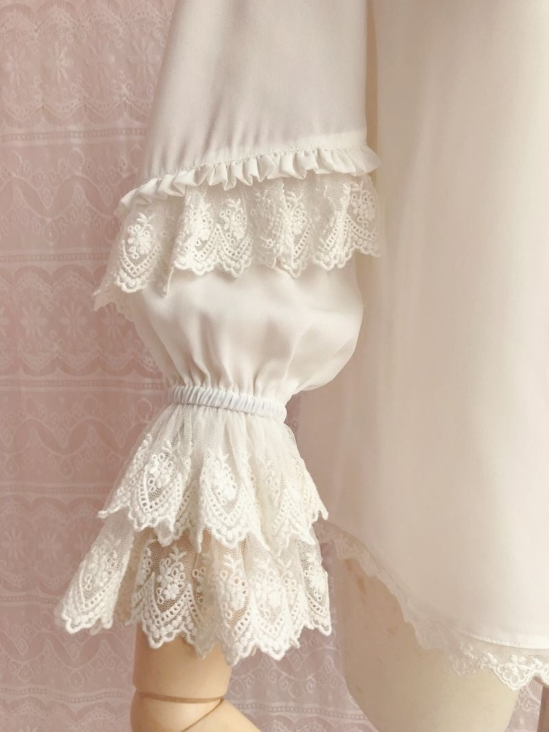 Yilia - Soft Lace Yoke - Loose Three Quarter Sleeve Blouse